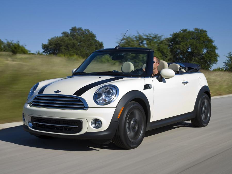  Mini Cooper Cabrio 2010 года  (US) (фото 20 из 30)
